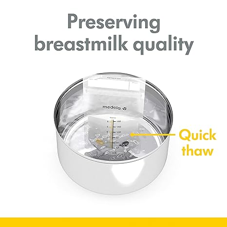 Medela Breast Milk Storage Bags, 100 Count, Ready to Use Breastmilk Bags for Breastfeeding, Self Standing Bag, Space Saving Flat Profile, Hygienically Pre-Sealed, 6 Ounce